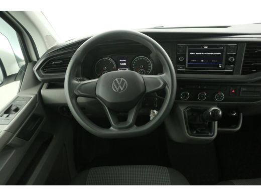 Volkswagen Transporter 2.0 TDI 150PK L1H1 | Airco | Cruise | Carplay | 3 Zits | Parkeersens. | Trekhaak ActivLease financial lease