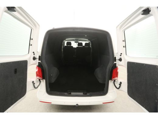 Volkswagen Transporter 2.0 TDI 150PK L1H1 | Airco | Cruise | Carplay | 3 Zits | Parkeersens. | Trekhaak ActivLease financial lease