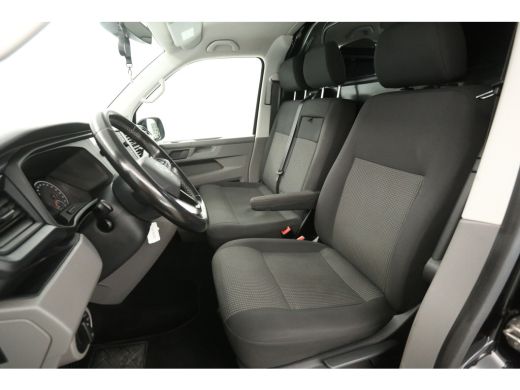Volkswagen Transporter 2.0 TDI L2H1 150PK | Automaat | Airco | Cruise | Camera | 3 Zits | Carplay | 2xSchuifdeur | Trekhaak ActivLease financial lease