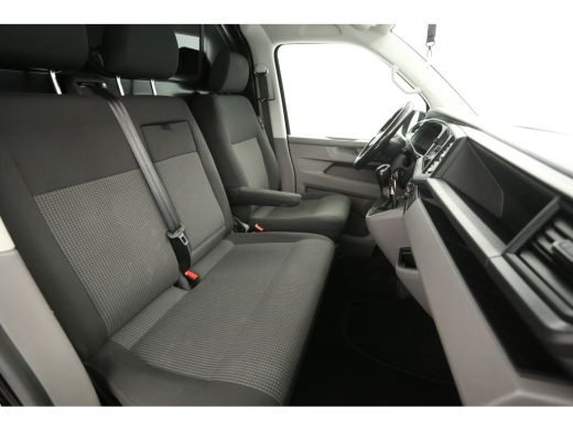 Volkswagen Transporter 2.0 TDI L2H1 150PK | Automaat | Airco | Cruise | Camera | 3 Zits | Carplay | 2xSchuifdeur | Trekhaak ActivLease financial lease