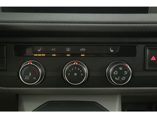 Volkswagen Transporter 2.0 TDI L2H1 150PK | Automaat | Airco | Cruise | Camera | 3 Zits | Carplay | 2xSchuifdeur | Trekhaak ActivLease financial lease