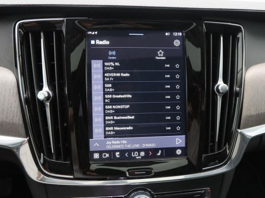 Volvo  S90 2.0 T8 456 Pk Recharge AWD Ultra Dark | Stoel/Stuurverwarming | B&W audio | Head Up | 360&ordm; camera... ActivLease financial lease