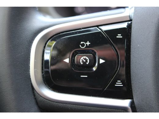 Volvo  V60 2.0 T6 Plug-in hybrid AWD R-DESIGN SOh 96,8% PANO LEER LED TREKH. 94000KM!!! ActivLease financial lease
