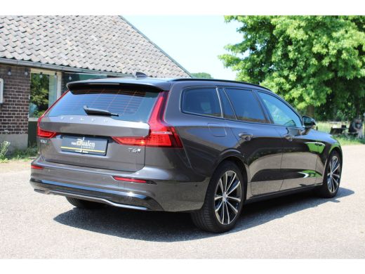 Volvo  V60 2.0 T6 Plug-in hybrid AWD R-DESIGN SOh 96,8% PANO LEER LED TREKH. 94000KM!!! ActivLease financial lease