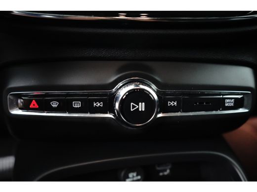 Volvo  XC40 1.5 T4 Recharge Inscription | Leer | Trekhaak | Navi | ActivLease financial lease