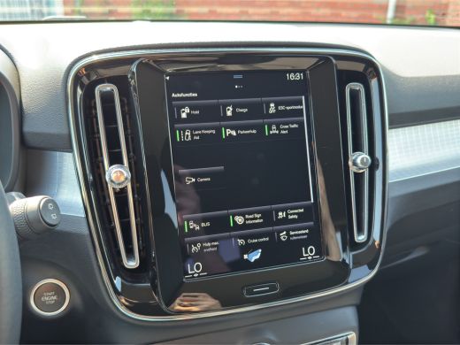 Volvo  XC40 1.5 T5 Recharge Inscription | Apple Carplay/Android Auto | Cruise control adaptief | Voorstoelen ... ActivLease financial lease
