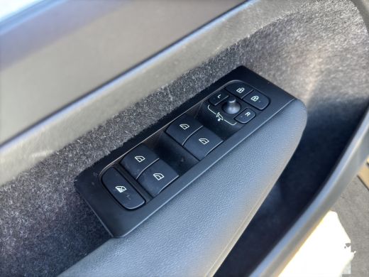 Volvo  XC40 1.5 T5 Recharge Inscription | Apple Carplay/Android Auto | Cruise control adaptief | Voorstoelen ... ActivLease financial lease