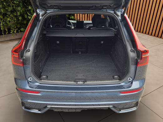 Volvo  XC60 2.0 T8 Plug-in hybrid AWD Ultra Black Edition | Luchtvering Selected Level | Full Option! | Bower... ActivLease financial lease