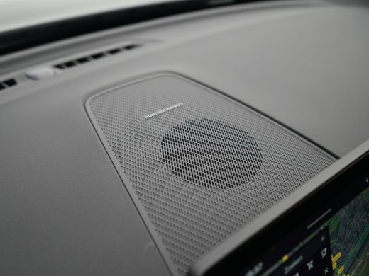 Volvo  XC60 T6 Recharge Plus Black Edition | Head-Up | Nappa | Harman/Kardon | 360&deg; | Panoramadak | Trekhaak ... ActivLease financial lease
