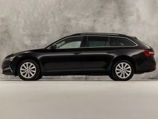 Skoda Superb Combi 1.4 TSI iV Sport 218Pk Automaat (VIRTUAL COCKPIT, APPLE CARPLAY, GROOT NAVI, MEMORY SEAT, L...