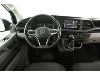 Volkswagen Transporter 2.0 TDI L2H1 150PK | Automaat | Airco | Cruise | Camera | 3 Zits | Carplay | 2xSchuifdeur | Trekhaak