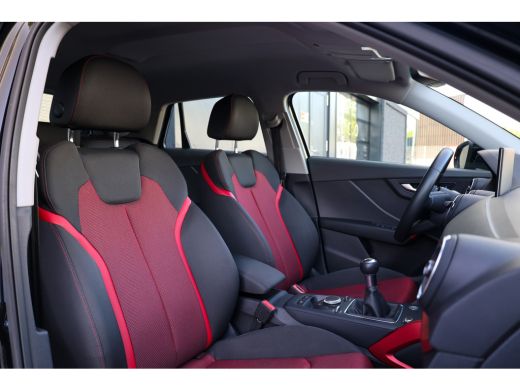Audi Q2 30 TFSI S Edition | BTW | S-LINE | STOELVERWARMING | ACC | PDC V+A | ActivLease financial lease