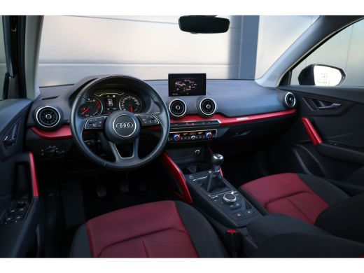 Audi Q2 30 TFSI S Edition | BTW | S-LINE | STOELVERWARMING | ACC | PDC V+A | ActivLease financial lease