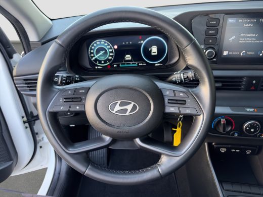 Hyundai i20 1.2 MPI 84pk Comfort | Airco | Camera | Carplay | Cruise control | Dodehoek detectie | Navigatie ... ActivLease financial lease
