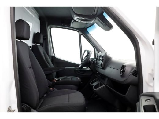 Mercedes-Benz Sprinter 515 CDI 150pk 9G Automaat Bakwagen met laadklep en zijdeur H235cm 12-2022 ActivLease financial lease