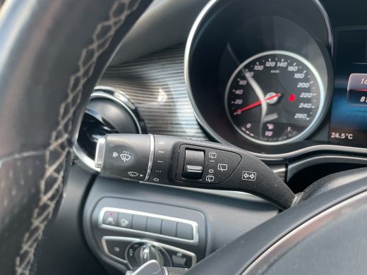 Mercedes-Benz V-Klasse 300d Extra Lang DC Avantgarde | Luchtvering | Burmester | Trekhaak | Zijwindass. | Elektr. Schuif... ActivLease financial lease