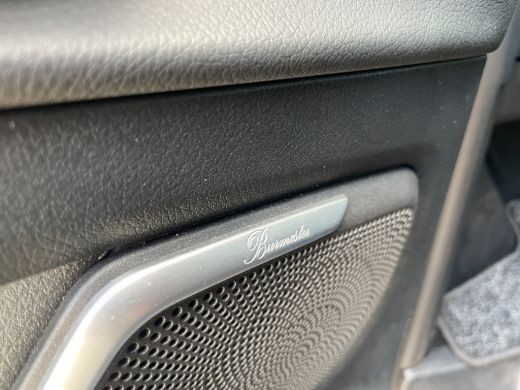 Mercedes-Benz V-Klasse 300d Extra Lang DC Avantgarde | Luchtvering | Burmester | Trekhaak | Zijwindass. | Elektr. Schuif... ActivLease financial lease