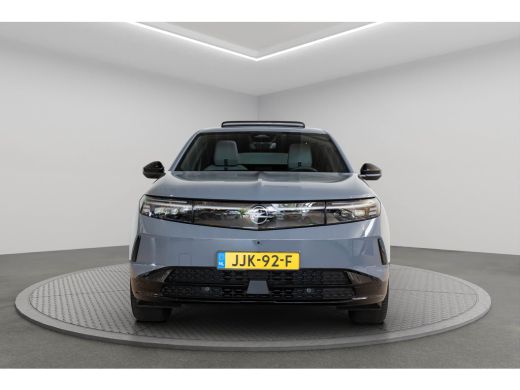 Opel Grandland Business Edition 73 kWh | Tot 8 Jaar Garantie! | SOH 97% | Panoramadak | Focal Audio | Warmtepomp... ActivLease financial lease