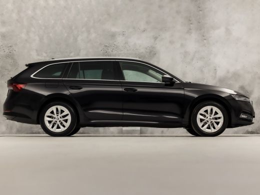 Skoda Octavia Combi 1.0 e-TSI Sport Automaat (VIRTUAL COCKPIT, APPLE CARPLAY, GROOT NAVI, STOELVERWARMING, SPOR... ActivLease financial lease