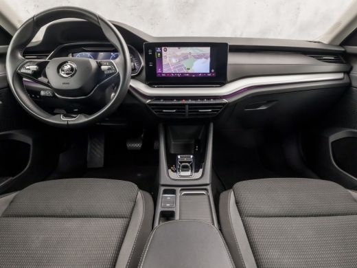 Skoda Octavia Combi 1.0 e-TSI Sport Automaat (VIRTUAL COCKPIT, APPLE CARPLAY, GROOT NAVI, STOELVERWARMING, SPOR... ActivLease financial lease