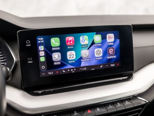 Skoda Octavia Combi 1.0 e-TSI Sport Automaat (VIRTUAL COCKPIT, APPLE CARPLAY, GROOT NAVI, STOELVERWARMING, SPOR... ActivLease financial lease