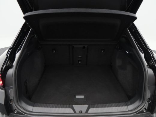 Volkswagen ID.4 First Max 77 kWh | Stoel/Stuurverwarming | Panorama dak | IQ Light | 360 Camera | Adaptive cruise... ActivLease financial lease