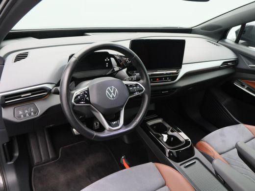 Volkswagen ID.4 First Max 77 kWh | Stoel/Stuurverwarming | Panorama dak | IQ Light | 360 Camera | Adaptive cruise... ActivLease financial lease