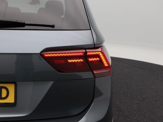 Volkswagen Tiguan Allspace 1.5 TSi 150 Pk Automaat R-Line 7-Persoons | Stoelverwarming | Panorama dak | Adaptive Cruise | 36... ActivLease financial lease
