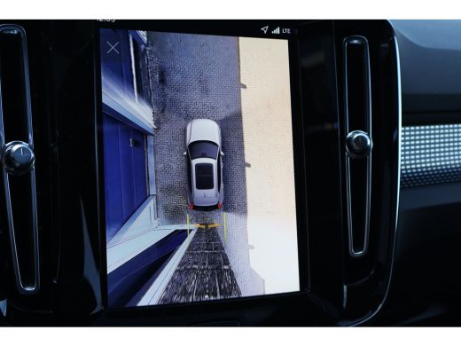 Volvo  EX40 Single Motor Extended Range Ultra Dark | Harman Kardon | BLIS | Pano | 360Cam | ActivLease financial lease