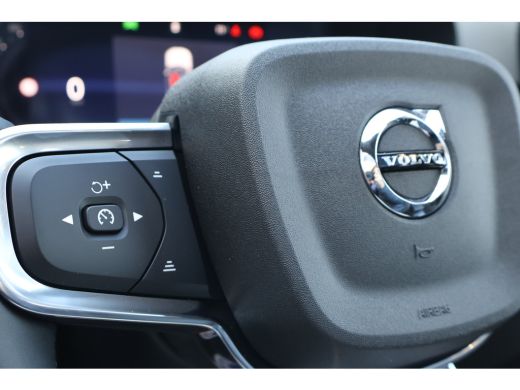 Volvo  EX40 Single Motor Extended Range Ultra Dark | Harman Kardon | BLIS | Pano | 360Cam | ActivLease financial lease