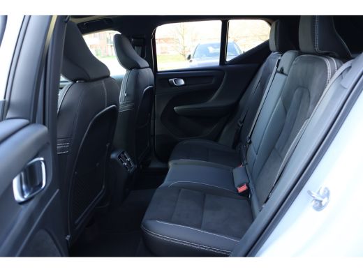 Volvo  EX40 Single Motor Extended Range Ultra Dark | Harman Kardon | BLIS | Pano | 360Cam | ActivLease financial lease