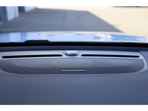 Volvo  EX40 Single Motor Extended Range Ultra Dark | Harman Kardon | BLIS | Pano | 360Cam | ActivLease financial lease