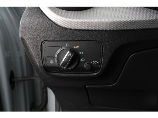 Audi Q2 30 TFSI S Edition virtual, pano, climate, leer, ActivLease financial lease