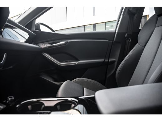 Audi Q6 e-tron 185 kW | Trekhaak | Stoelverwarming Voor + Achter | Camera | ActivLease financial lease