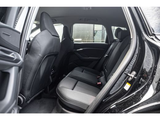 Audi Q6 e-tron 185 kW | Trekhaak | Stoelverwarming Voor + Achter | Camera | ActivLease financial lease
