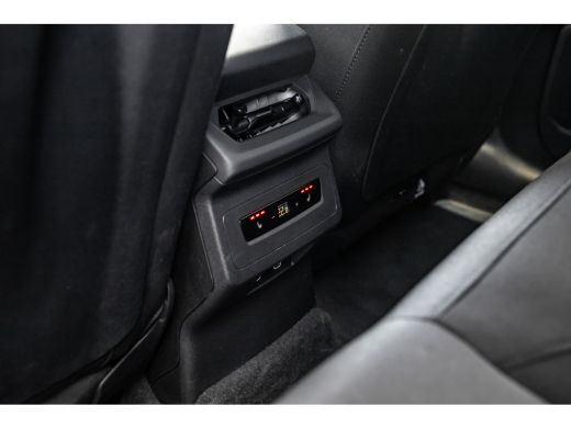Audi Q6 e-tron 185 kW | Trekhaak | Stoelverwarming Voor + Achter | Camera | ActivLease financial lease