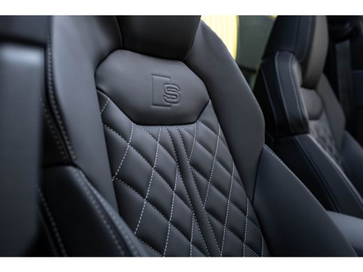 Audi Q8 60 TFSI e quattro Pro Line S Competition 490 PK | Trekhaak | Panoramadak | Laser | B&O | 360 camera ActivLease financial lease