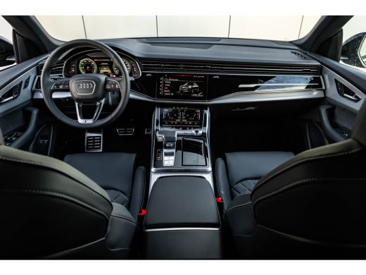 Audi Q8 60 TFSI e quattro Pro Line S Competition 490 PK | Trekhaak | Panoramadak | Laser | B&O | 360 camera ActivLease financial lease