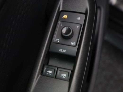 CUPRA Born Adrenaline 62 kWh 231 Pk | Stoel/Stuurverwarming | Camera | Adaptive Cruise | CarPlay | Beats Aud... ActivLease financial lease
