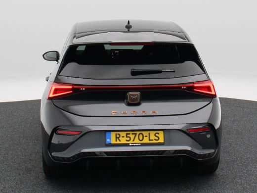 CUPRA Born Adrenaline 62 kWh 231 Pk | Stoel/Stuurverwarming | Camera | Adaptive Cruise | CarPlay | Beats Aud... ActivLease financial lease