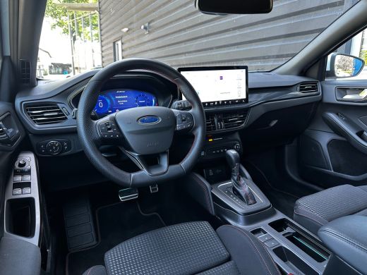 Ford Focus 1.0 155PK Hybrid ST Line X AUTOMAAT | AGR STOEL| | STOEL, STUUR & VOORRUITVERWARMING| CAMERA| CRU... ActivLease financial lease