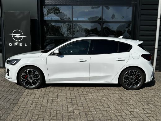 Ford Focus 1.0 155PK Hybrid ST Line X AUTOMAAT | AGR STOEL| | STOEL, STUUR & VOORRUITVERWARMING| CAMERA| CRU... ActivLease financial lease