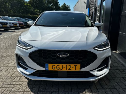 Ford Focus 1.0 155PK Hybrid ST Line X AUTOMAAT | AGR STOEL| | STOEL, STUUR & VOORRUITVERWARMING| CAMERA| CRU... ActivLease financial lease