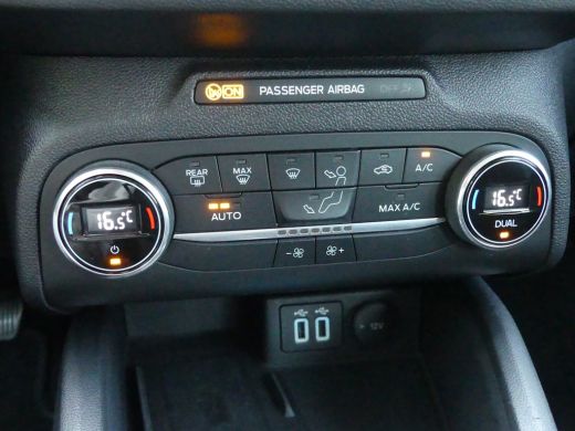 Ford Focus 1.0 EcoBoost Trend Edition Business | TREKHAAK | CAMERA | PARKEERSENSOREN V+A | NAVI | LMV 16" | ... ActivLease financial lease