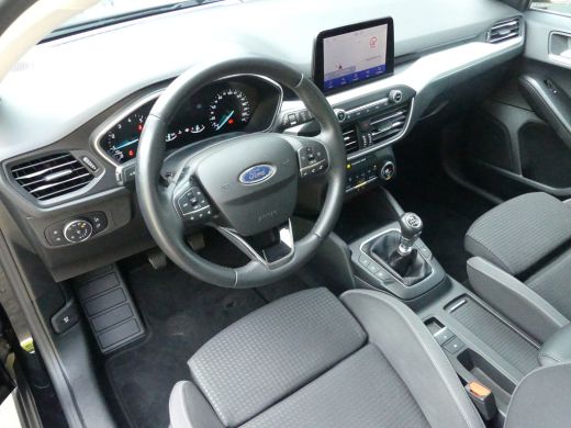 Ford Focus 1.0 EcoBoost Trend Edition Business | TREKHAAK | CAMERA | PARKEERSENSOREN V+A | NAVI | LMV 16" | ... ActivLease financial lease