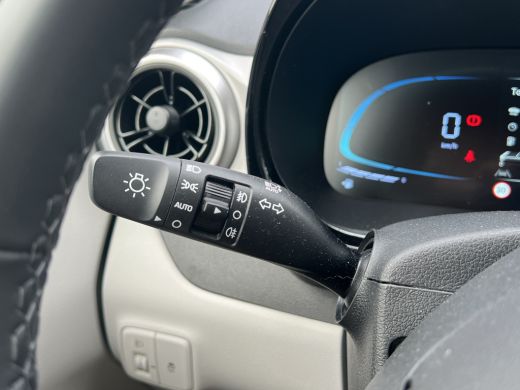 Hyundai i10 1.0 Premium TwoTone | Achteruitrijcamera | Apple Carplay/Android Auto|telefoonintegratie premium ... ActivLease financial lease