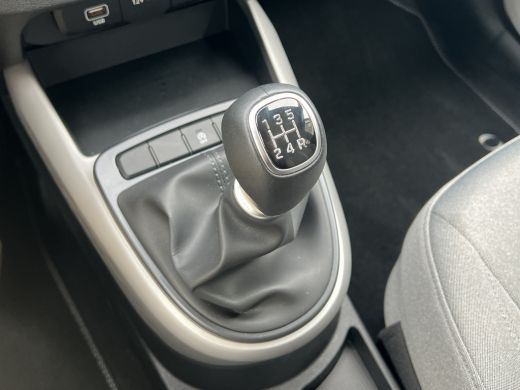 Hyundai i10 1.0 Premium TwoTone | Achteruitrijcamera | Apple Carplay/Android Auto|telefoonintegratie premium ... ActivLease financial lease