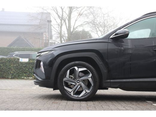 Hyundai Tucson 1.6 T-GDI 265pk PHEV Premium 4WD | Demo Deal: 299,- p/m !! | NL-AUTO! | 1E EIGENAAR! | 360&deg; CAMER... ActivLease financial lease