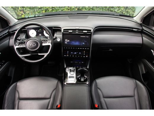 Hyundai Tucson 1.6 T-GDI 265pk PHEV Premium 4WD | Demo Deal: 299,- p/m !! | NL-AUTO! | 1E EIGENAAR! | 360&deg; CAMER... ActivLease financial lease
