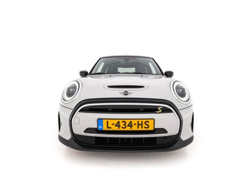 Mini Electric MINI Yours 33 kWh [3-Fase-11kW] {SoH-95%} (INCL-BTW) Aut. *HEATPUMP | LEATHER | HARMAN/KARDON | D... ActivLease financial lease